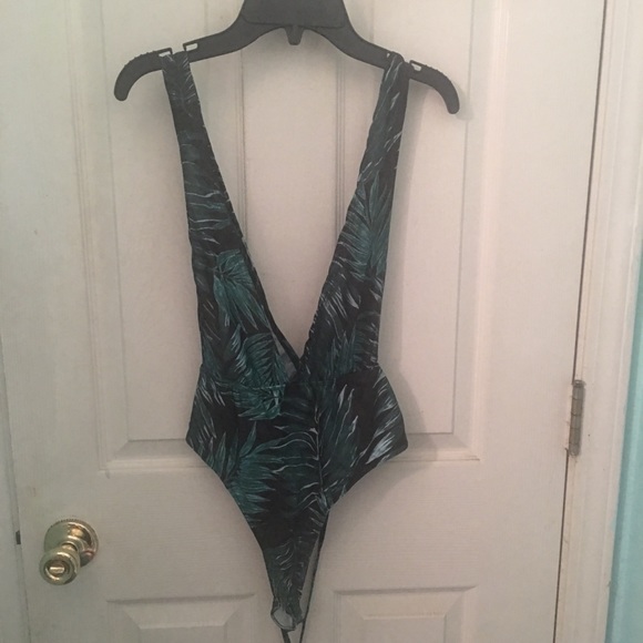 ‼️LAST1‼️ The Riviera Maya Swimsuit & Coverup - Picture 6 of 8